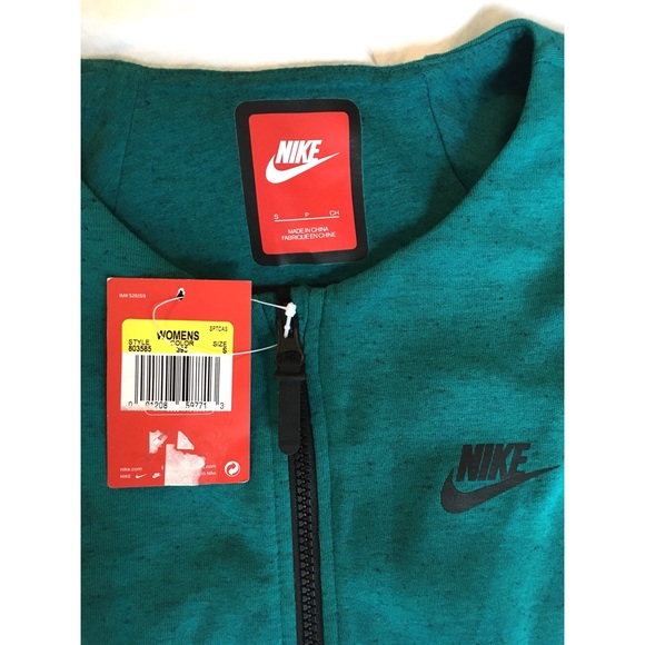 Nike Tech Jacket - Picture 2 of 3